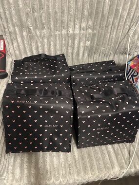 Mary Kay Black Cosmetic Travel Bags with Pink Heart Print